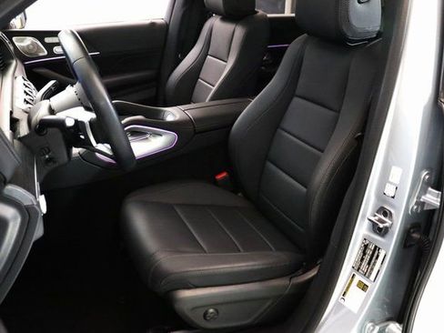 Certified 2025 Mercedes-Benz GLS 450 4MATIC image 20