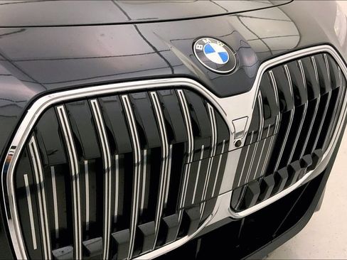 Certified 2023 BMW 760i xDrive w/ Executive Package AWD/4WD image 28