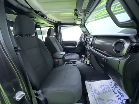 Used 2023 Jeep Gladiator Sport image 28