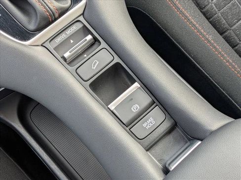 Certified 2023 Honda HR-V Sport image 15