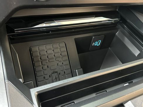 New 2026 Ford F250 Lariat w/ Lariat Ultimate Package image 23