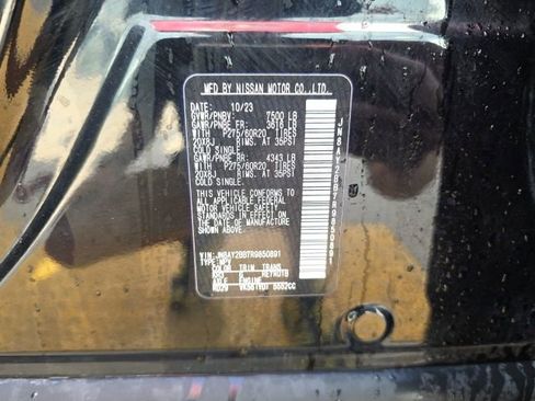 Used 2024 Nissan Armada SL w/ Captain's Chairs Package AWD/4WD image 30