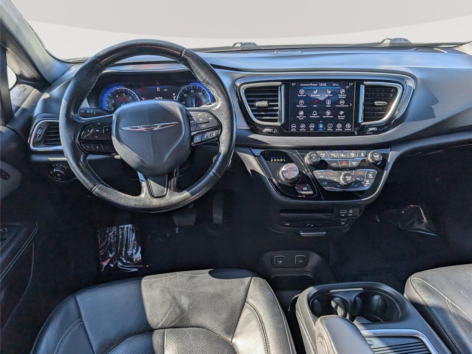 Used 2020 Chrysler Pacifica Touring-L Plus FWD image 18