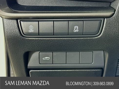 Used 2023 MAZDA MAZDA3 s FWD image 10