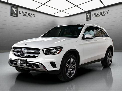 Used 2022 Mercedes-Benz GLC 300 4MATIC image 4