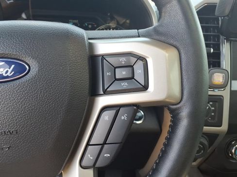 Used 2019 Ford F150 Lariat AWD/4WD image 16