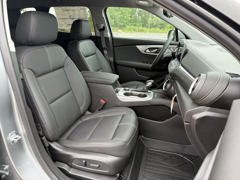 New 2026 Chevrolet Blazer LT w/ Sound & Technology Package AWD/4WD image 32