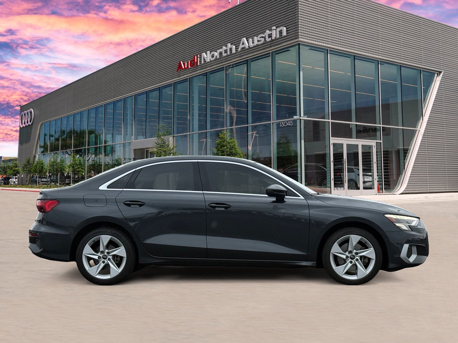 Used 2023 Audi A3 2.0T Premium Plus w/ Premium Plus Package FWD image 4