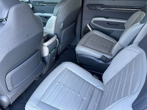 Certified 2024 Kia EV9 Land AWD/4WD image 15