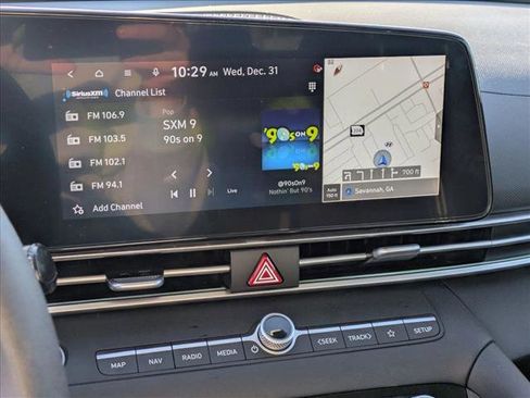 Used 2024 Hyundai Elantra SEL image 12