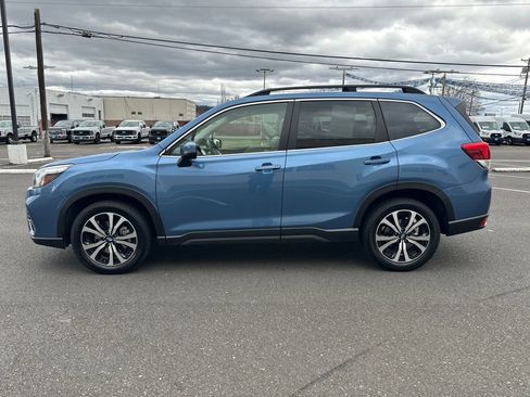 Used 2020 Subaru Forester Limited w/ Popular Package #3 image 3