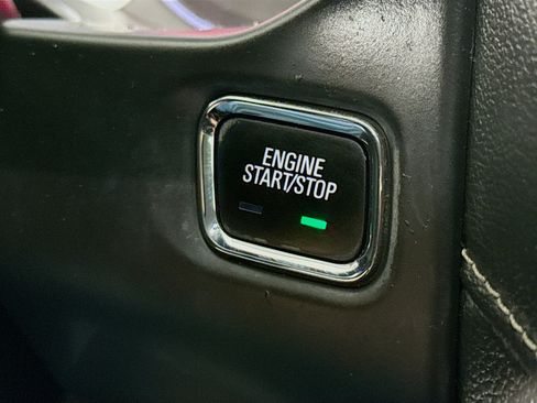 Used 2017 GMC Acadia SLT image 21