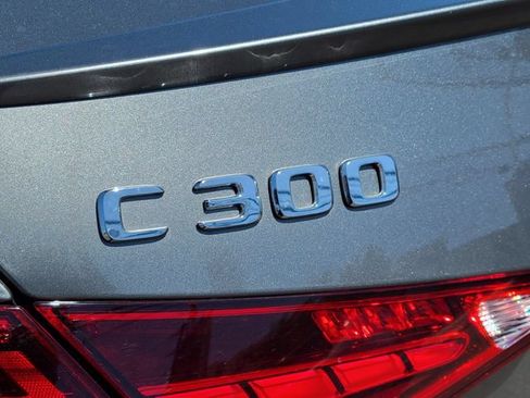 Used 2022 Mercedes-Benz C 300 Sedan image 25