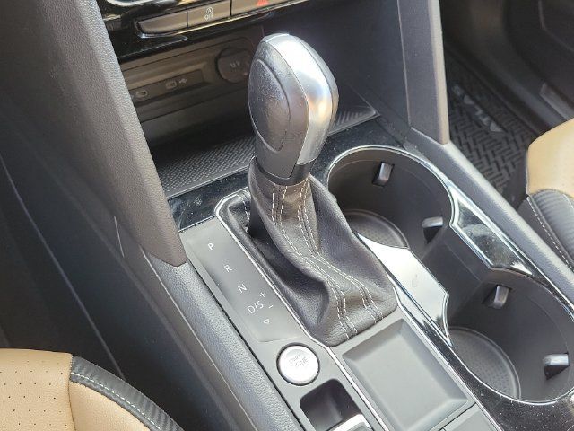 Used 2023 Volkswagen Atlas Cross Sport SE w/ Panoramic Sunroof Package FWD image 30
