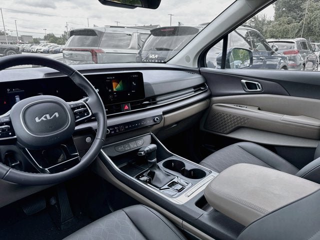 Certified 2026 Kia Carnival EX FWD image 23