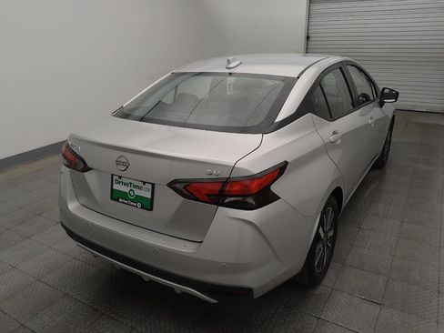 Used 2023 Nissan Versa SV FWD image 7