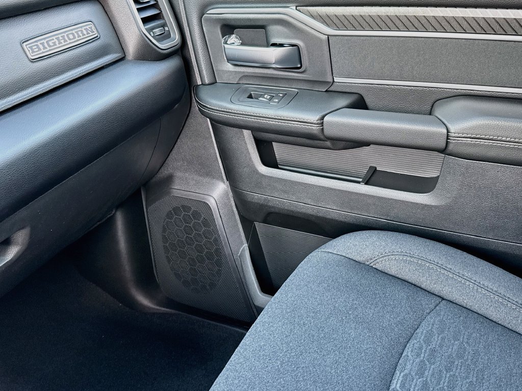 New 2027 RAM 3500 Big Horn AWD/4WD image 23