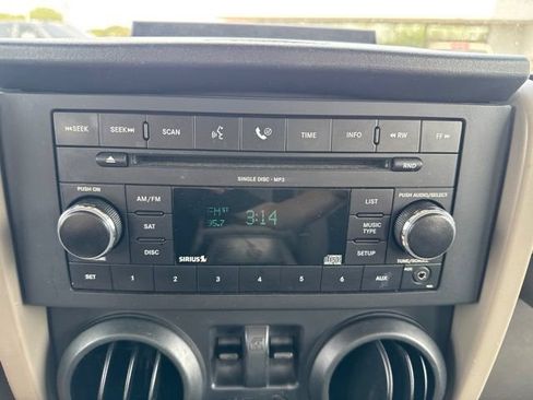 Used 2008 Jeep Wrangler X AWD/4WD image 16