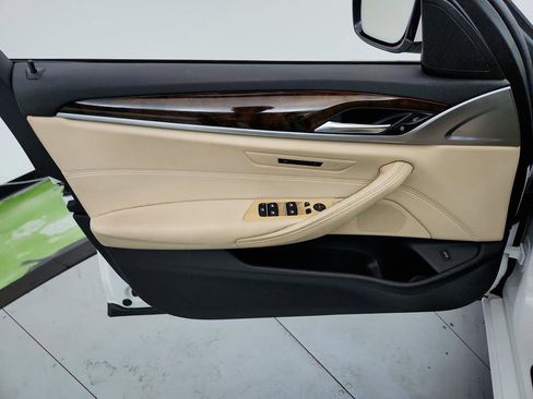 Used 2017 BMW 530i xDrive image 23