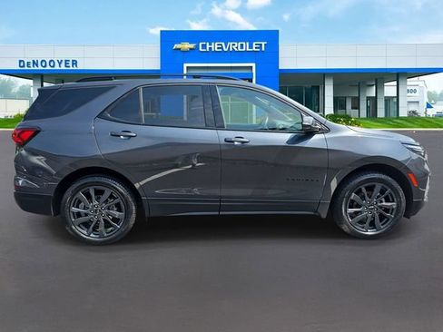 Used 2023 Chevrolet Equinox RS w/ RS Leather Package AWD/4WD image 6