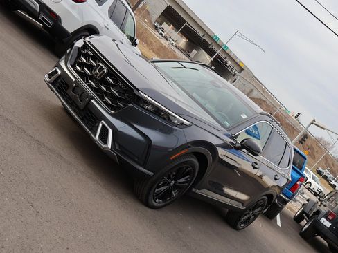 Certified 2025 Honda CR-V Sport Touring image 3