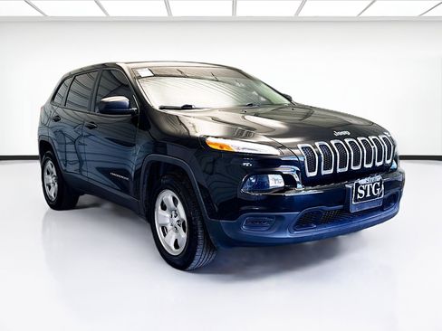 Used 2017 Jeep Cherokee Sport w/ Trailer Tow Group image 3