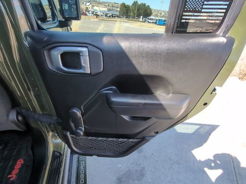 Used 2022 Jeep Wrangler Unlimited Sport AWD/4WD image 31