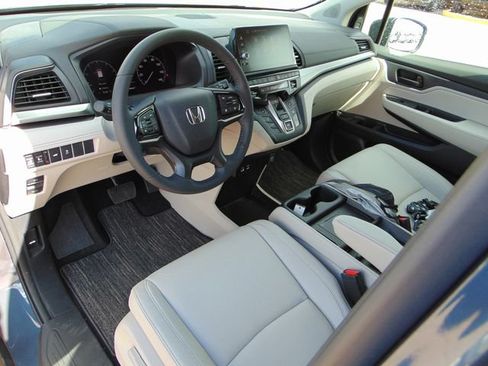 New 2026 Honda Odyssey EX-L image 11