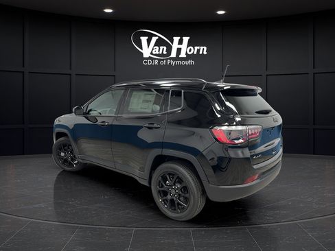 New 2026 Jeep Compass Latitude AWD/4WD image 5