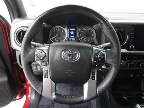 Used 2021 Toyota Tacoma Limited AWD/4WD image 20