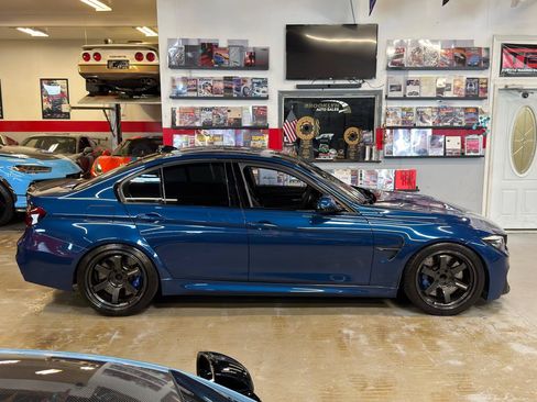 Used 2018 BMW M3 w/ Competition Package RWD image 5