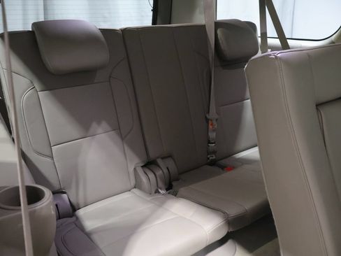 Used 2016 Chevrolet Suburban LT AWD/4WD image 21