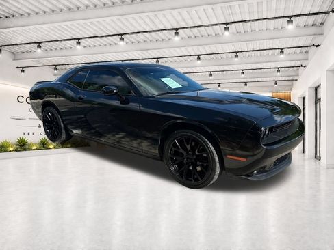 Used 2015 Dodge Challenger R/T Plus RWD image 1