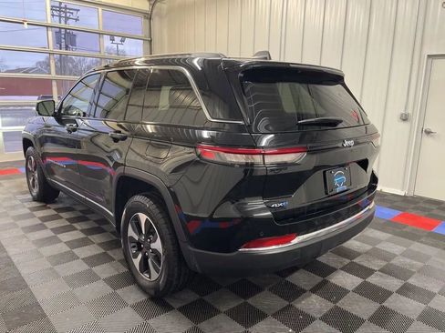 Used 2023 Jeep Grand Cherokee 4WD 4xe image 5