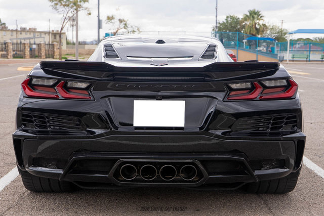 Used 2024 Chevrolet Corvette Z06 RWD image 6