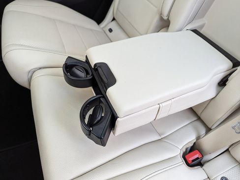 Used 2022 Mercedes-Benz GLS 450 4MATIC image 41