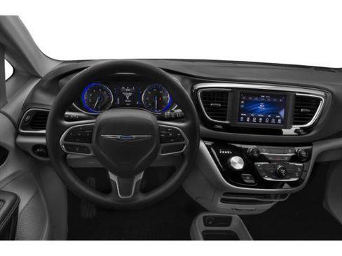 Used 2020 Chrysler Voyager Lxi FWD image 10