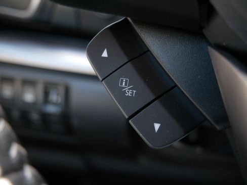 Used 2024 Subaru Forester Premium AWD/4WD image 30