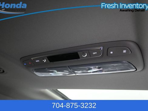 Used 2023 Kia Telluride S w/ S Sunroof Package AWD/4WD image 15