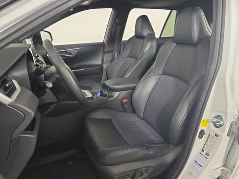 Used 2021 Toyota RAV4 XSE AWD/4WD image 22
