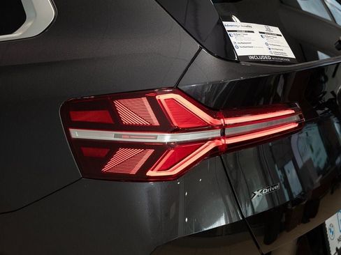 Used 2025 BMW X3 xDrive30i w/ Premium Package AWD/4WD image 9