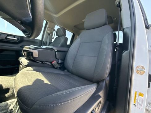 Used 2024 Chevrolet Silverado 1500 Custom w/ Turbomax Blackout Package image 11