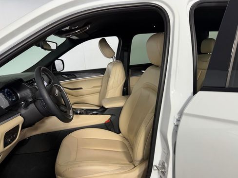 Used 2024 Jeep Grand Cherokee L Limited w/ Trailer Tow Package image 21