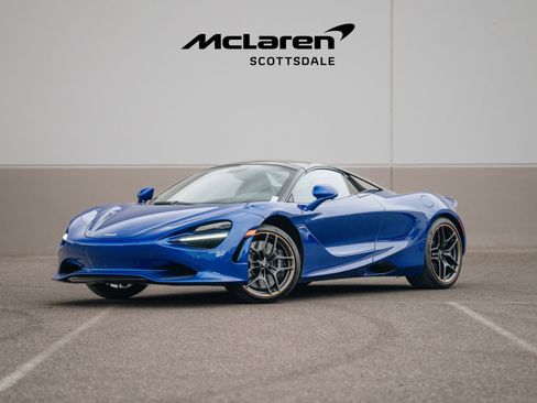 Used 2024 McLaren 750S Spider image 3