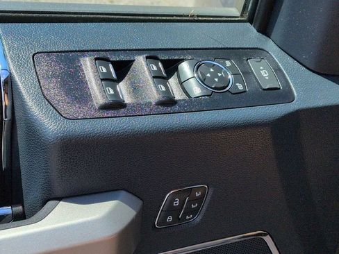 Used 2022 Ford F250 Lariat w/ Lariat Ultimate Package AWD/4WD image 10