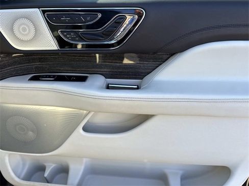 Used 2020 Lincoln Navigator L Black Label image 24