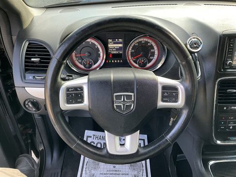 Used 2017 Dodge Grand Caravan GT FWD image 25