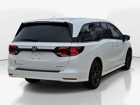 Used 2023 Honda Odyssey Sport image 8