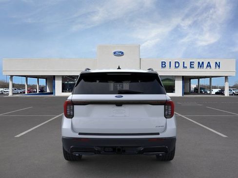 New 2026 Ford Explorer ST-Line w/ ST-Line Street Pack AWD/4WD image 5