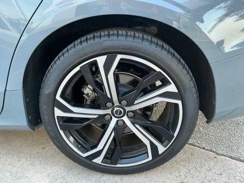 Certified 2024 Volvo S60 B5 Core FWD image 9